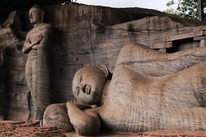 Polonnaruwa Ancient City Tour: Step into Sri Lanka’s Royal History