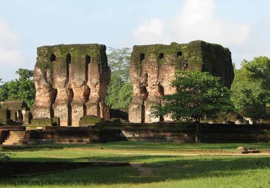 Polonnaruwa photo 2